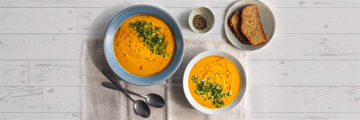 Carrot, ginger, turmeric and coriander soup