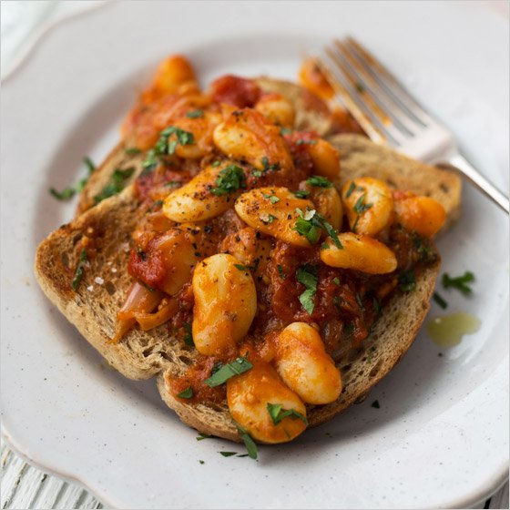 Butter bean stew with toast