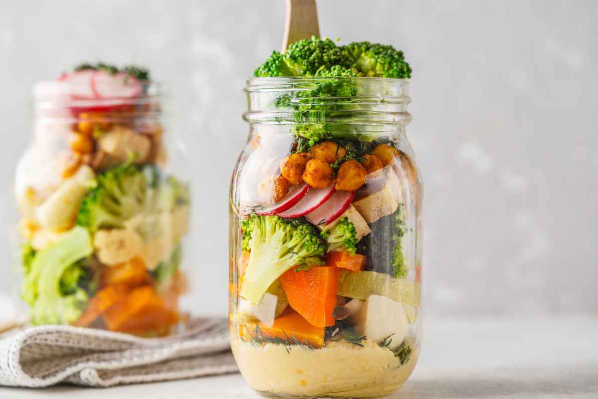 Pre-prepared salad jars